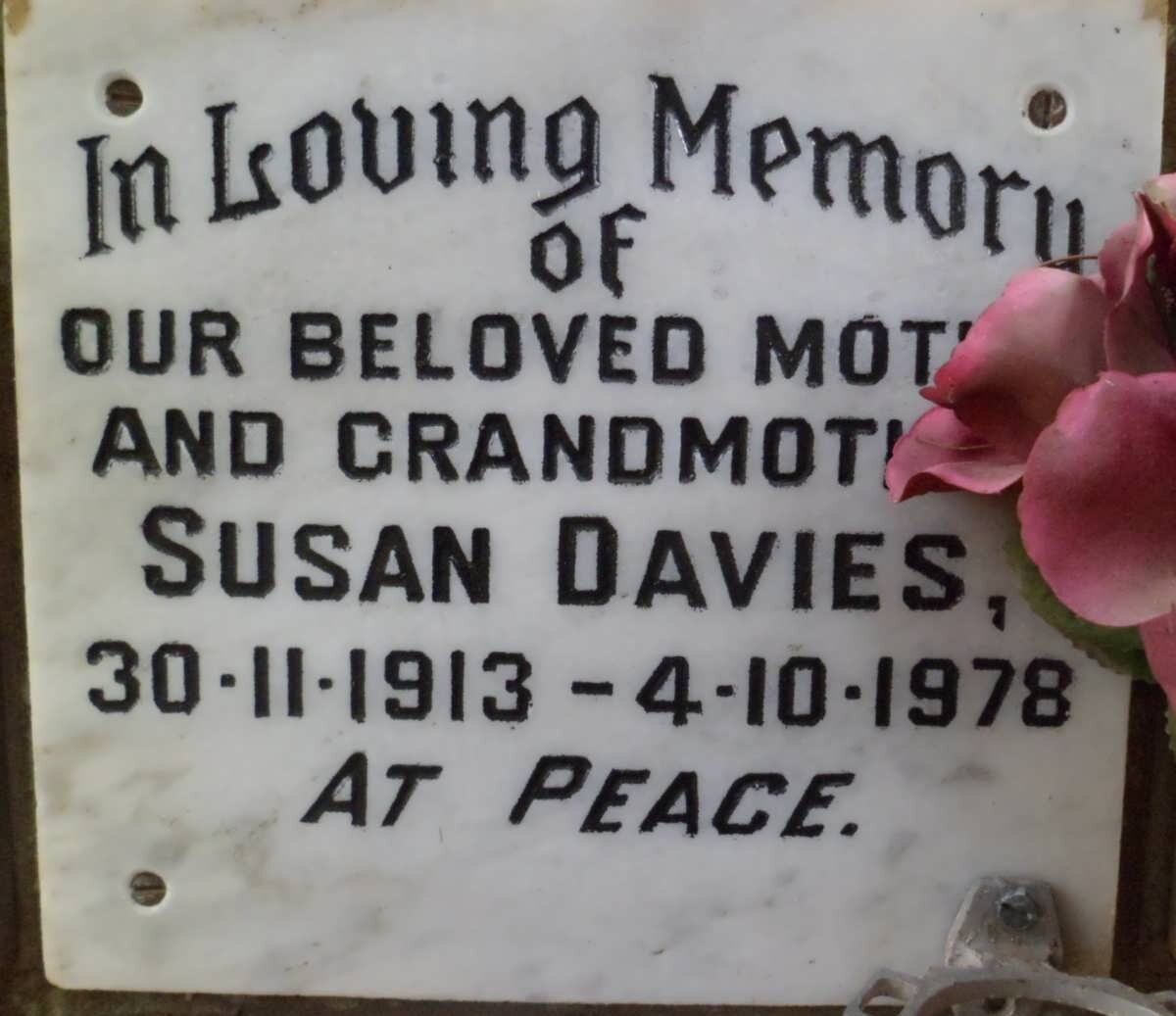 DAVIES Susan 1913-1978