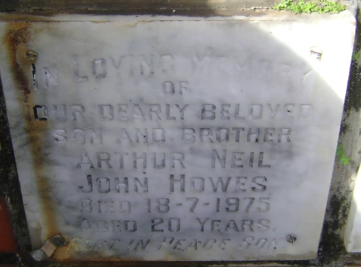HOWES Arthur Neil John -1975