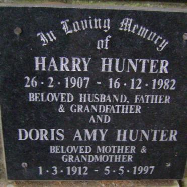HUNTER Harry 1907-1982 &amp; Doris Amy 1912-1997