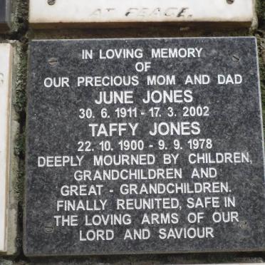 JONES Taffy 1900-1978 &amp; June 1911-2002