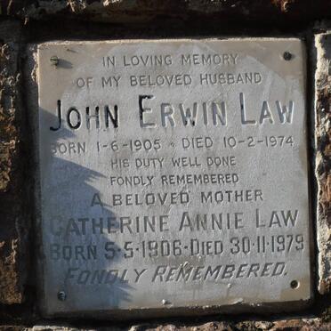 LAW John Erwin 1905-1974 &amp; Catherine Annie 1906-1979