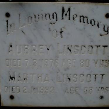 LINSCOTT Aubrey -1976 &amp; Martha -1993