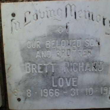 LOVE Brett Richard 1966-1986