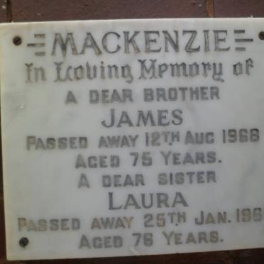 MACKENZIE James -1968 :: MACKENZIE Laura -1969