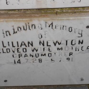 NEWTON Lilian 1928-1991