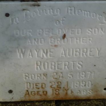 ROBERTS Wayne Aubrey 1971-1990