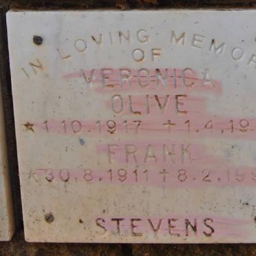 STEVENS Frank 1911-1996 &amp; Veronica Olive 1917-1988