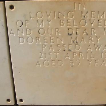 WEAR Doreen Mary -1971