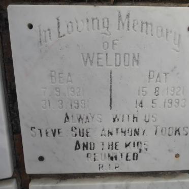 WELDON Pat 1921-1993 &amp; Bea 1921-1991