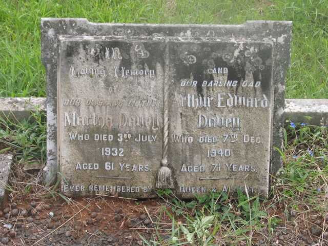 DAVEY Arthur Edward -1940 &amp; Martha -1932