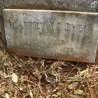 DYER Leslie James -1943 &amp; Harriet A. -1955