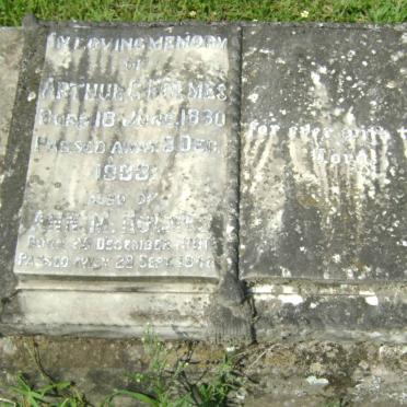 HOLMES Arthur G. 1880-1933 &amp; Ann M. 1881-1948