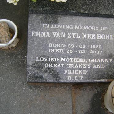 VAN ZYL Erna nee HOHLS 1928-2007