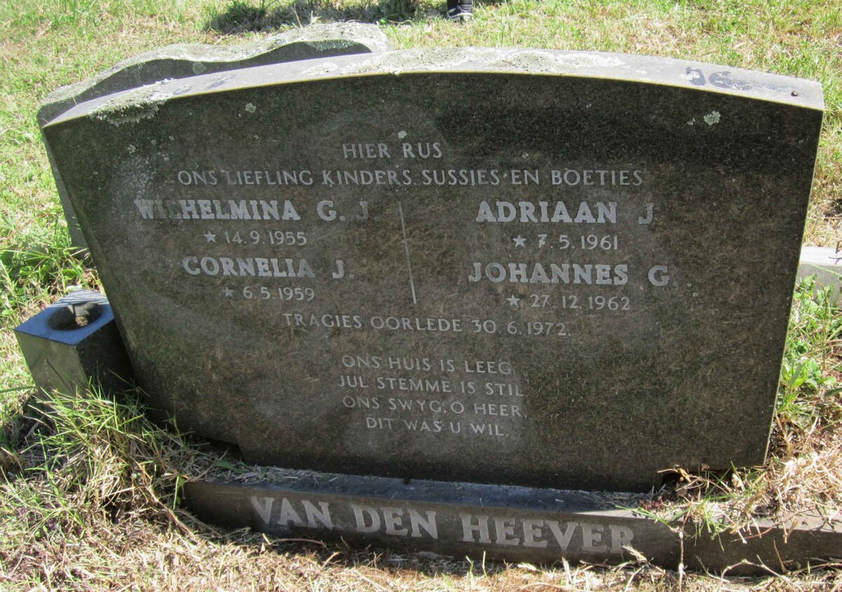 HEEVER Wilhelmina G.J., van den 1955-1972 :: HEEVER Cornelia J., van den 1959-1972