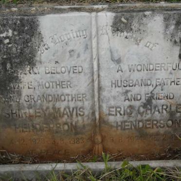 HENDERSON Eric Charles 1924-1997 &amp; Shirley Mavis 1928-1983