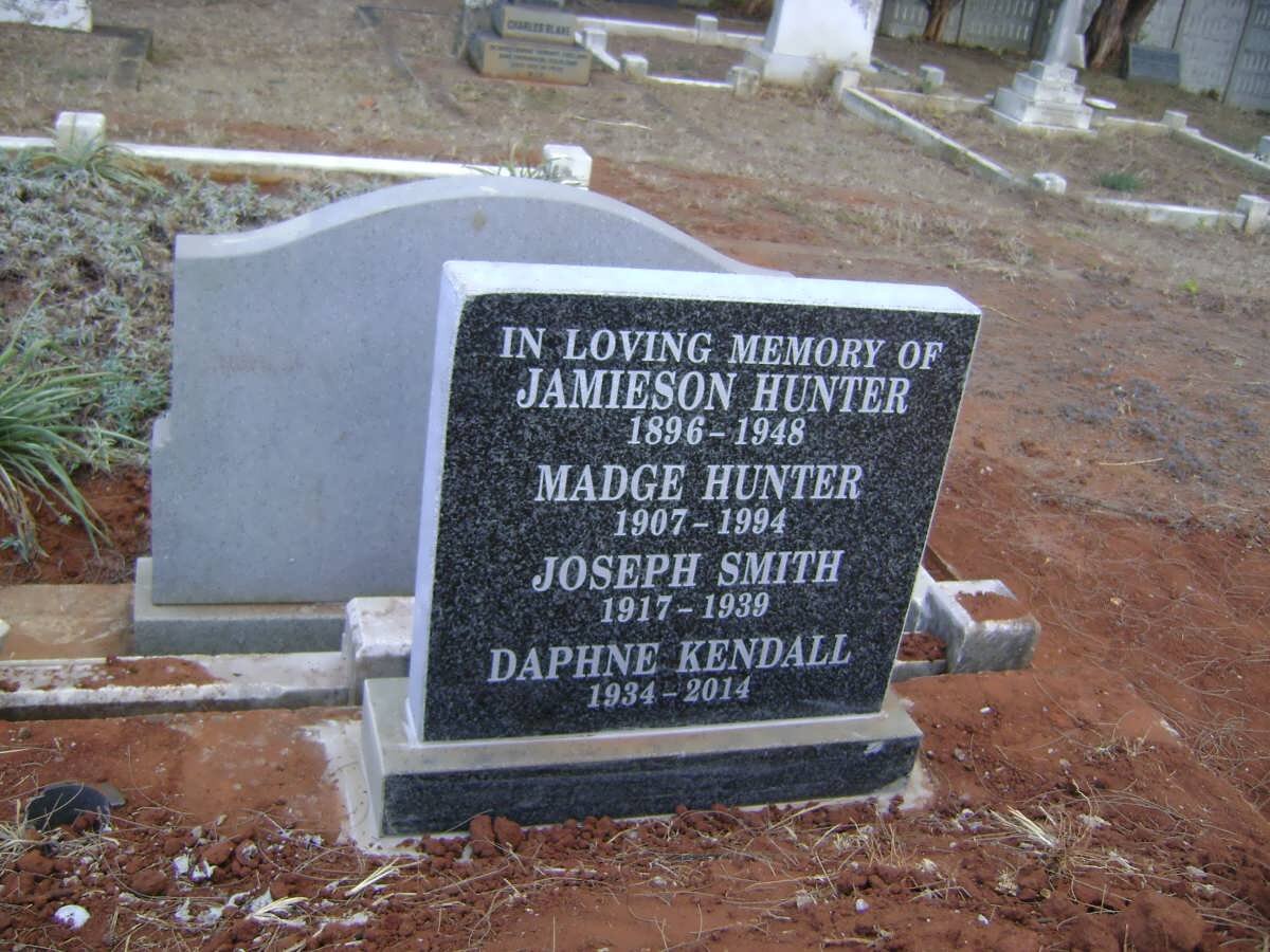 HUNTER Jamieson 1896-1948 &amp; Madge 1907-1994 :: SMITH Joseph 1917-1939 :: KENDALL Daphne 1934-2014