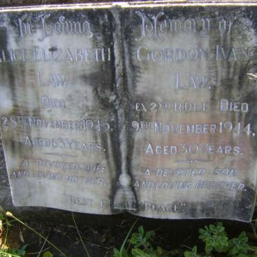 LAW Alice Elizabeth -1945 :: LAW Gordon Ivan -1944