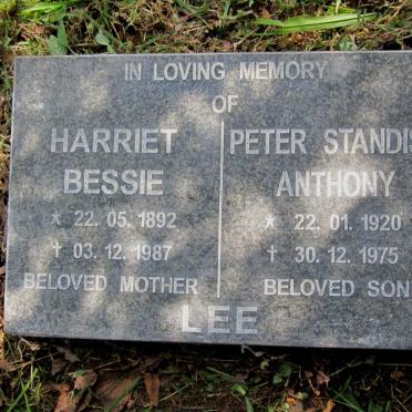 LEE Harriet Bessie 1892-1987 :: LEE Peter Standish Anthony 1920-1975