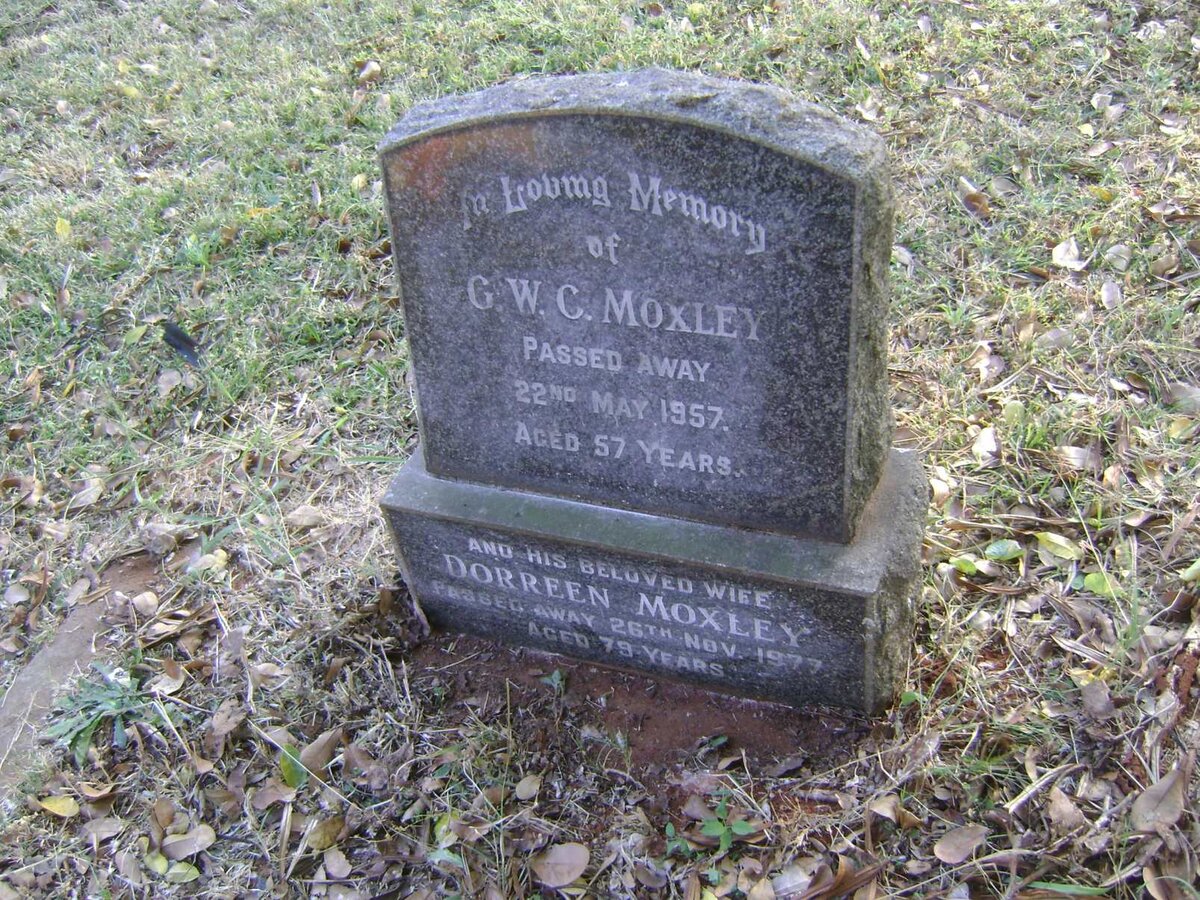 MOXLEY G.W.C. -1957 &amp; Dorreen -1977