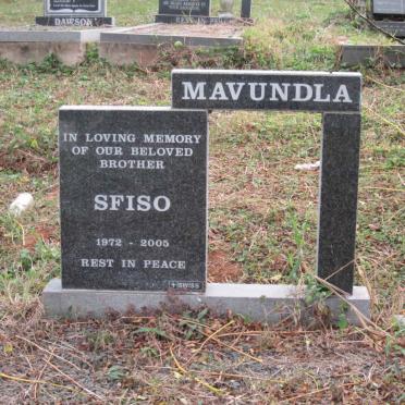 MAVUNDLA Sfiso 1972-2005