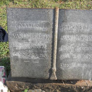 NIEKERK Ignatius L., van 1872-1926 &amp; Petronella M. DEACON 1876-1960