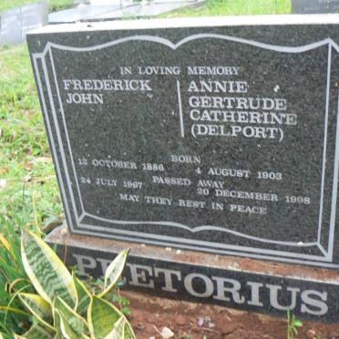 PRETORIUS Frederick John 1886-1967 &amp; Annie Gertrude Catherine DELPORT 1903-1998 