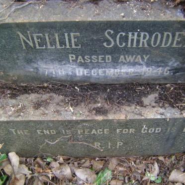 SCHRODER Nellie -1946