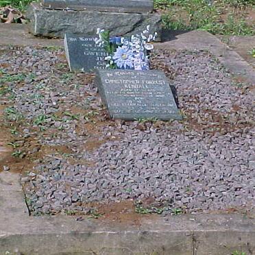 SMELT Frank Ernest -1954 :: GARVIE Gwendoline Jessica -2005 :: KENDALL Christopher Forrest 1967-1985