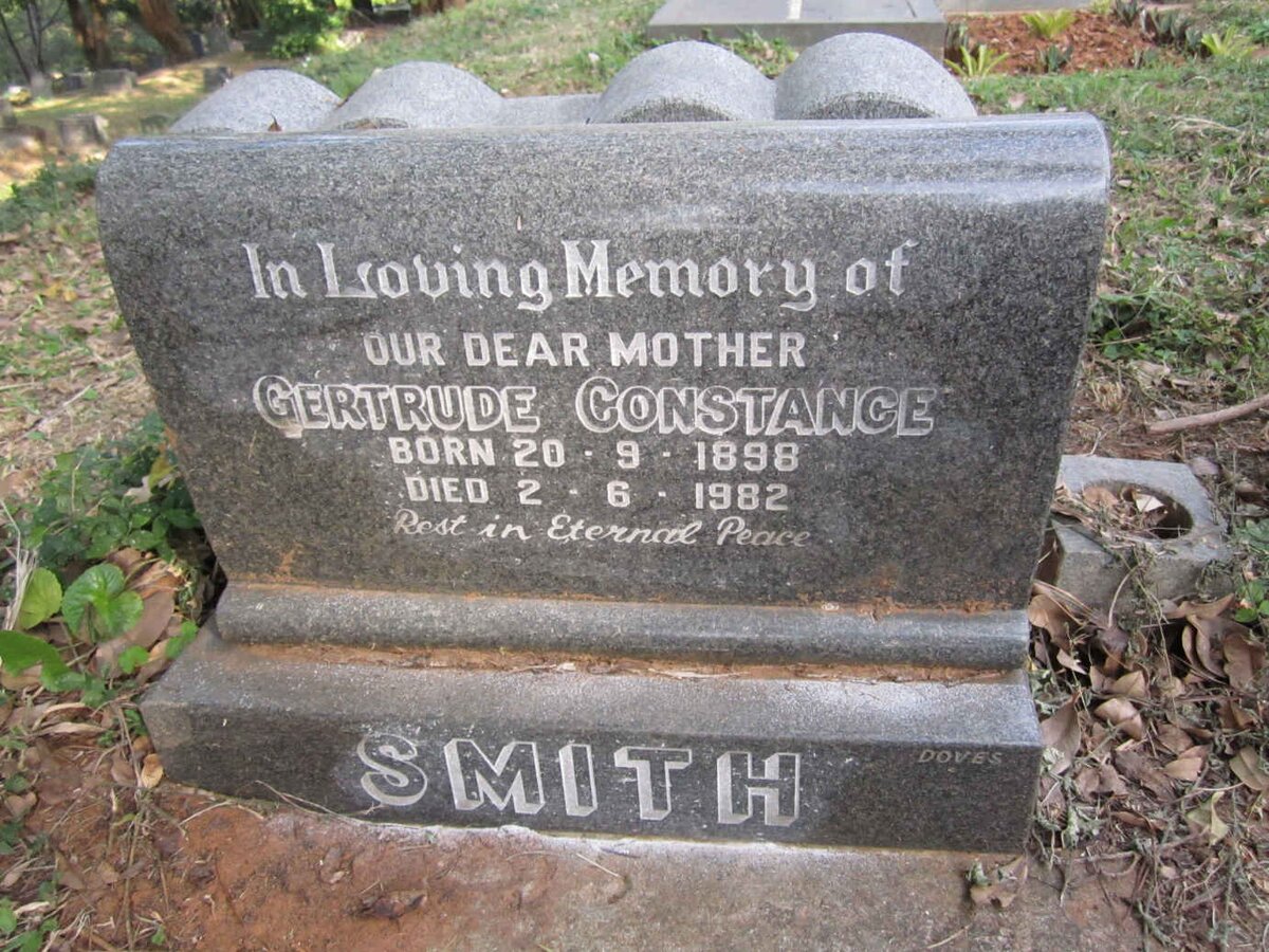 SMITH Gertrude Constance 1898-1982