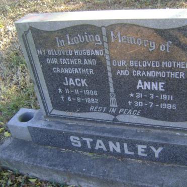 STANLEY Jack 1906-1982 &amp; Anne 1911-1995