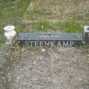 STEENKAMP Marthina -1989