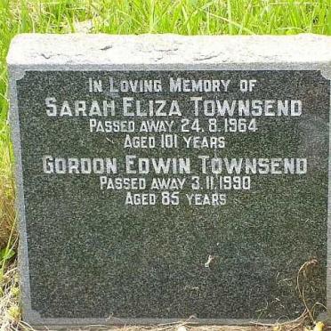 TOWNSEND Gordon Edwin -1990 &amp; Sarah Eliza -1964