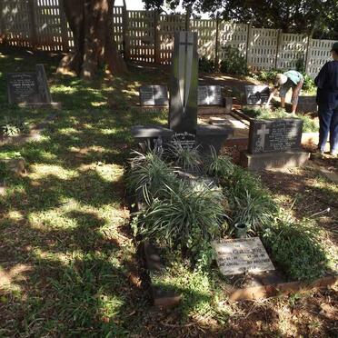 THOMAS Harry Graham 1925-1995 &amp; Solveig May 1923-2009 :: WAIT Simon Graham 1989-2005 :: PETTERSEN 1885-1969