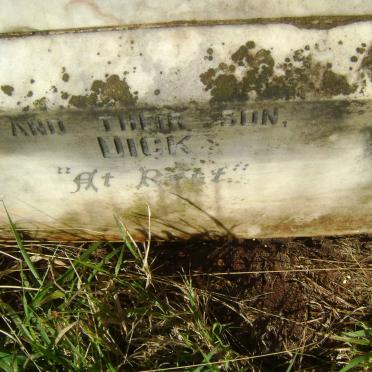 THOMSON George Gilbert -1940 &amp; Beryl Frances -1978 :: THOMSON Dick - 1988