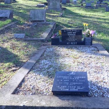 VERMAAK Anthony Robert 1964-2003 &amp; Doris May 1929-1977 :: PENNY Penelope Anne 1951-2014