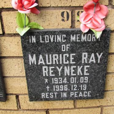 REYNEKE Maurice Ray 1934-1996