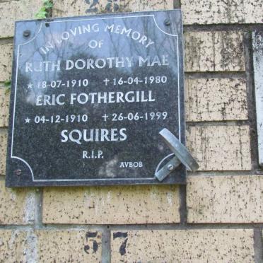 SQUIRES Erci Fothergill 1910-1999 &amp; Ruth Dorothy Mae 1910-1980