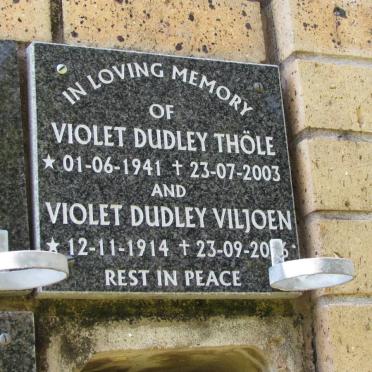 V - Vanne :: Surnames - V