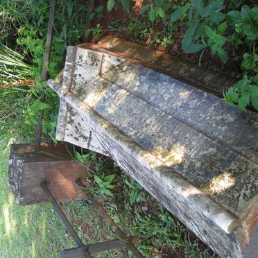 ACUTT Penelope Ann -1889 :: HUNTLY Eileen Beryl Gordon -1964