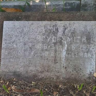 SMITH Alex, BOYD- 1886-1972 & Nellie 1909-?