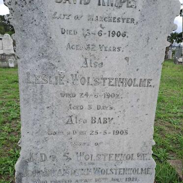 WOLSTENHOLME Jonathan Dunn -1921 :: KNIPE David -1906 :: WOLSTENHOLME Leslie -1902  :: WOLSTENHOLME Baby -1905