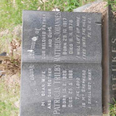 BEUKES Mattheus Johannes 1917-1978 &amp; Patricia Trilby 1926-1968
