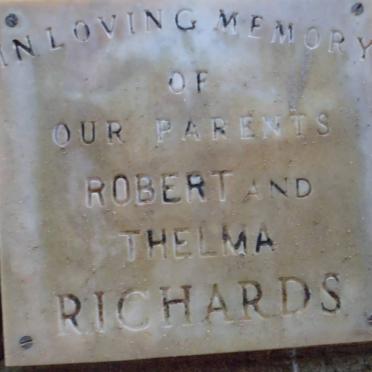 RICHARDS Robert &amp; Thelma