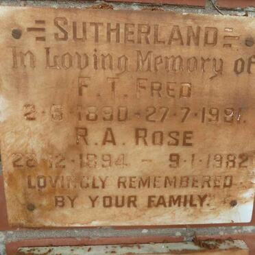 SUTHERLAND F.T. 1890-1991 &amp; R.A. 1894-1982