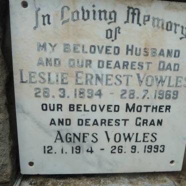 VOWLES Leslie Ernest 1894-1969 &amp; Agnes 1914-1993