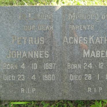 HEEVER Petrus Johannes, van der 1897-1960 &amp; Agnes Kathleen Mabel 1900-1979