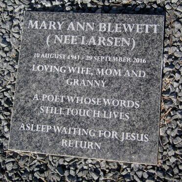 BLEWETT Mary Ann nee LARSEN 1941-2016