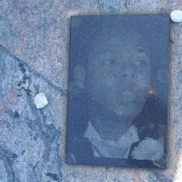 MABASO Sandile Siyabonga 1979-2007