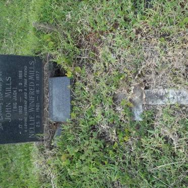 MILLS John 1903-1969 &amp; Nellie Winifred 1901-1977 :: ATKINSON Geoff 1923-1994