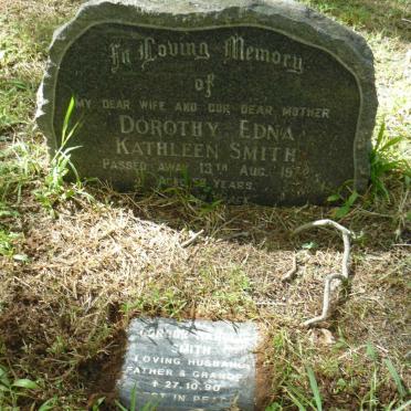 SMITH Gordon Harold -1990 &amp; Dorothy Edna Kathleen -1972